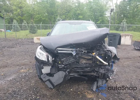 2018 Subaru Forester 2.5I Premium z USA, uszkodzony, nr VIN JF2SJAEC4JH563443